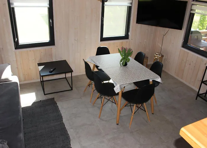 Mazurskie Zacisze Jeziora Sunowo Holiday home Elk